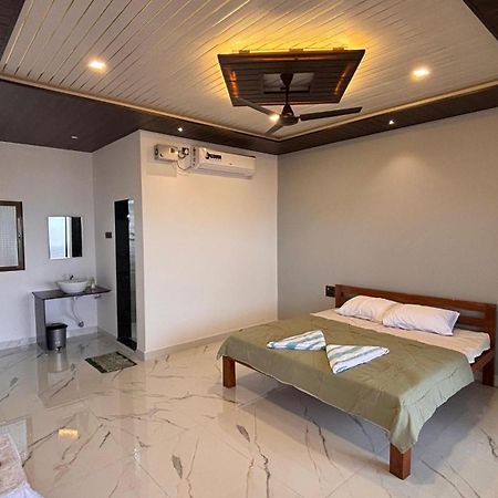 Velankanni Beach Resort Malvan Exterior photo